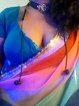 Snapshot of Preeti345 chatting on 08/04/26, 05:32 Preeti345 online show from 08/04/26, 05:32