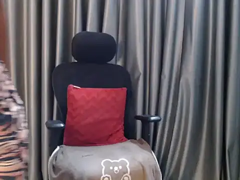 Snapshot of -Micky- chatting on 02/28/26, 02:51 -Micky- online show from 02/28/26, 02:51