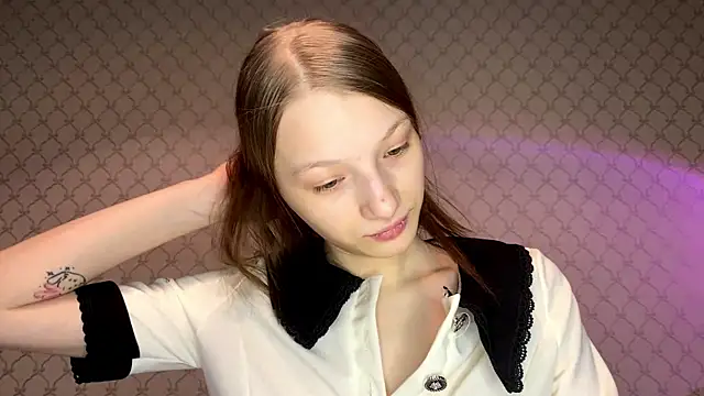 Snapshot of Cleonoth2o chatting on 01/18/26, 04:11 Cleonoth2o online show from 01/18/26, 04:11