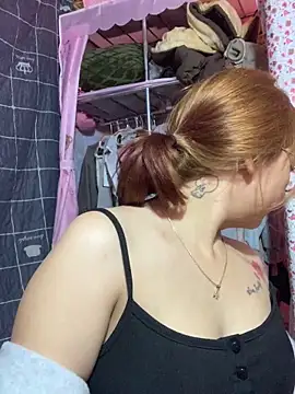 Snapshot of Samsam-006 chatting on 12/20/25, 03:35 Samsam-006 online show from 12/20/25, 03:35