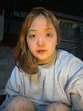 Snapshot of Samsam-006 chatting on 01/14/26, 02:06 Samsam-006 online show from 01/14/26, 02:06