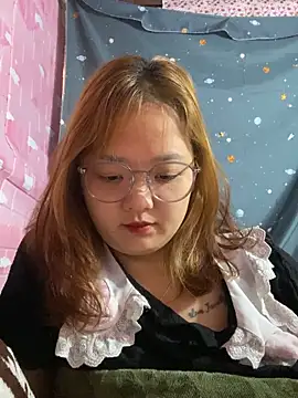 Snapshot of Samsam-006 chatting on 01/16/26, 03:10 Samsam-006 online show from 01/16/26, 03:10