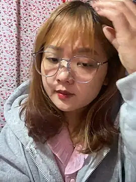 Snapshot of Samsam-006 chatting on 02/04/26, 05:02 Samsam-006 online show from 02/04/26, 05:02