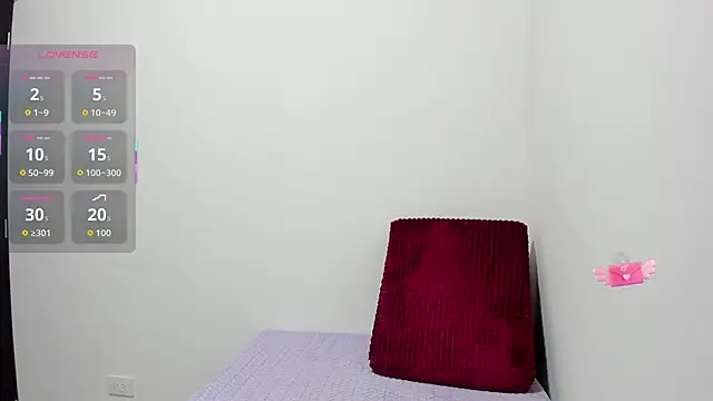 Snapshot of allysonn31 chatting on 12/16/25, 09:25 allysonn31 online show from 12/16/25, 09:25