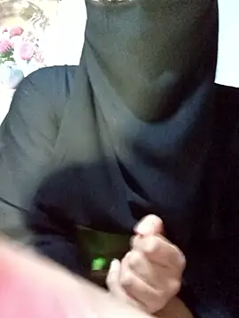 Snapshot of -Batta- chatting on 01/12/26, 04:01 -Batta- online show from 01/12/26, 04:01