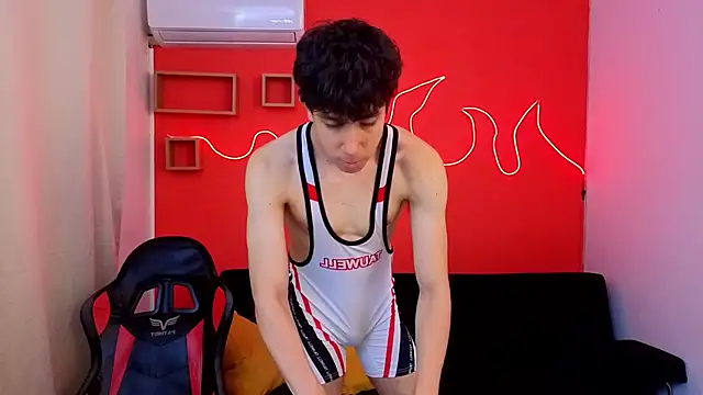 Neo Twink online show from 05/02/26, 08:14
