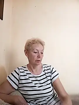 Calypso-Loove online show from 05/25/26, 03:29