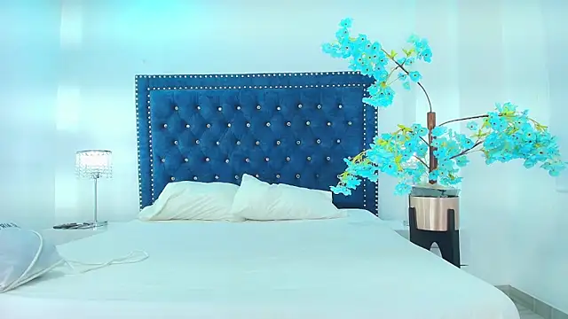 Snapshot of Velora_nigth chatting on 03/12/26, 12:00 Velora nigth online show from 03/12/26, 12:00