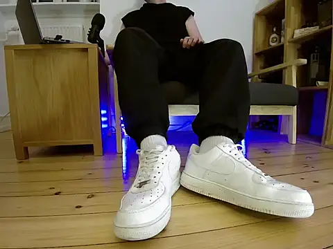 Snapshot of jonas_camboy chatting on 01/10/26, 04:09 jonas camboy online show from 01/10/26, 04:09