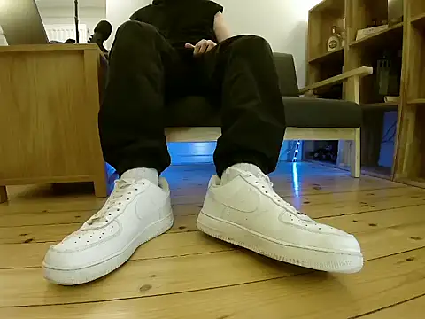 Snapshot of jonas_camboy chatting on 02/07/26, 03:38 jonas camboy online show from 02/07/26, 03:38