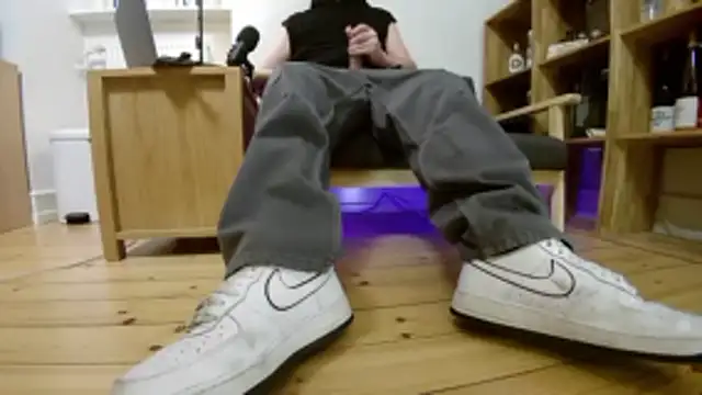 Snapshot of jonas_camboy chatting on 02/22/26, 02:04 jonas camboy online show from 02/22/26, 02:04