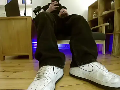 Snapshot of jonas_camboy chatting on 03/03/26, 05:19 jonas camboy online show from 03/03/26, 05:19