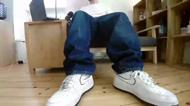 Snapshot of jonas_camboy chatting on 03/22/26, 03:37 jonas camboy online show from 03/22/26, 03:37