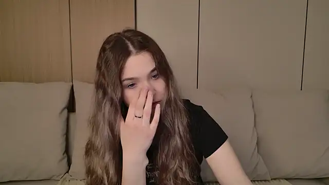 Snapshot of Lina_Sinerz chatting on 03/17/26, 08:45 Lina Sinerz online show from 03/17/26, 08:45