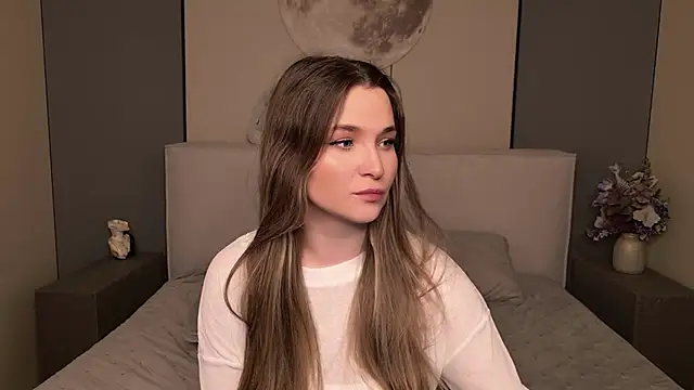 Lina Sinerz online show from 05/02/26, 08:36