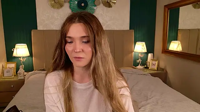 Lina Sinerz online show from 06/02/26, 03:47