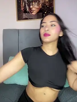 ravenna em online show from 12/14/25, 03:50