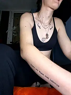 Snapshot of Er_yes_ass chatting on 01/11/26, 09:20 Er yes ass online show from 01/11/26, 09:20