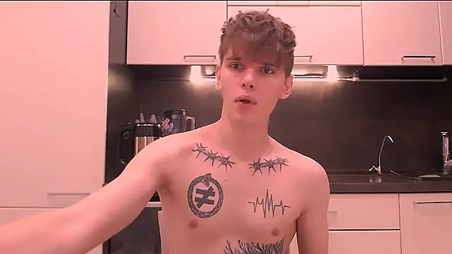 Snapshot of Fredd_Xanders chatting on 01/08/26, 09:06 Fredd Xanders online show from 01/08/26, 09:06