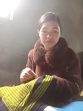 Snapshot of mon-monk chatting on 12/15/25, 03:00 mon-monk online show from 12/15/25, 03:00