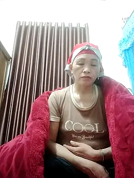 Snapshot of RV616 chatting on 12/17/25, 01:50 RV616 online show from 12/17/25, 01:50