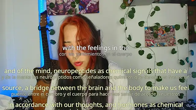 Snapshot of StrangeDesire chatting on 12/16/25, 05:01 StrangeDesire online show from 12/16/25, 05:01