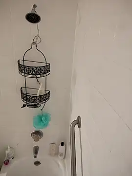 Snapshot of SpiderRose chatting on 02/05/26, 08:57 SpiderRose online show from 02/05/26, 08:57