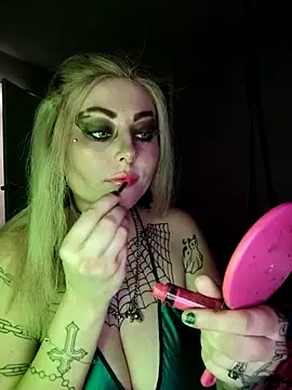 Snapshot of SpiderRose chatting on 02/10/26, 11:31 SpiderRose online show from 02/10/26, 11:31