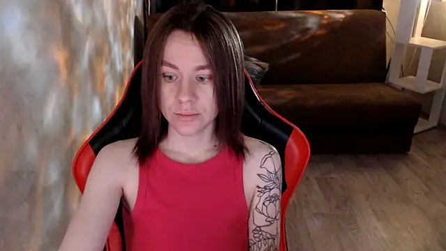 Snapshot of MiaBun1 chatting on 12/15/25, 03:55 MiaBun1 online show from 12/15/25, 03:55