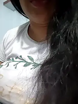 Snapshot of telugupravalli chatting on 02/05/26, 03:11 telugupravalli online show from 02/05/26, 03:11