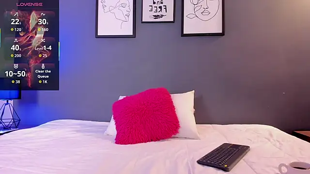 Melody evanss online show from 04/28/26, 01:05