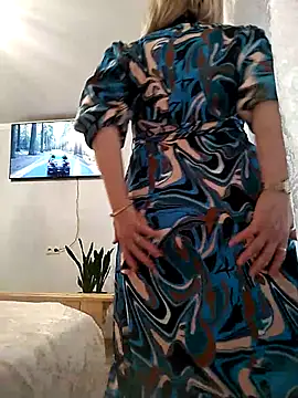 AhlyssaLove1155 online show from 05/01/26, 04:44