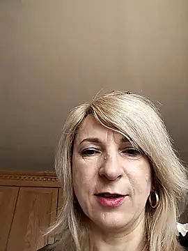 AhlyssaLove1155 online show from 05/03/26, 05:24