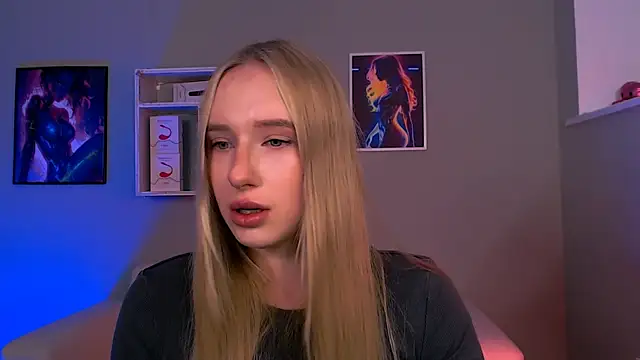 Snapshot of effysosweet chatting on 12/20/25, 09:00 effysosweet online show from 12/20/25, 09:00