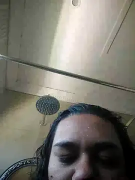 Snapshot of thebomb07 chatting on 12/16/25, 09:47 thebomb07 online show from 12/16/25, 09:47