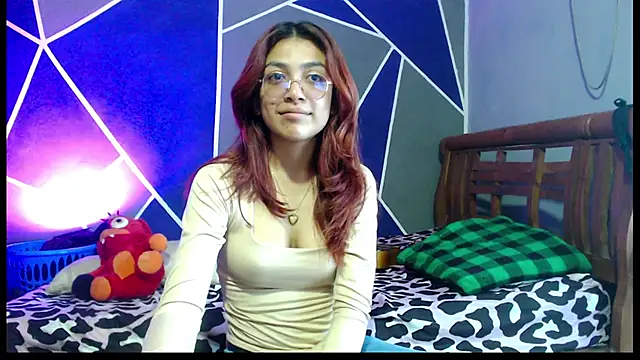 Snapshot of bellota_bunny chatting on 01/06/26, 04:00 bellota bunny online show from 01/06/26, 04:00