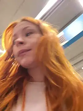 Snapshot of _Little_Ginger chatting on 12/21/25, 04:30 Little Ginger online show from 12/21/25, 04:30