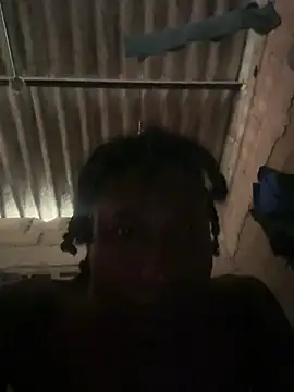 Snapshot of morenoluifer47 chatting on 06/10/26, 03:55 morenoluifer47 online show from 06/10/26, 03:55