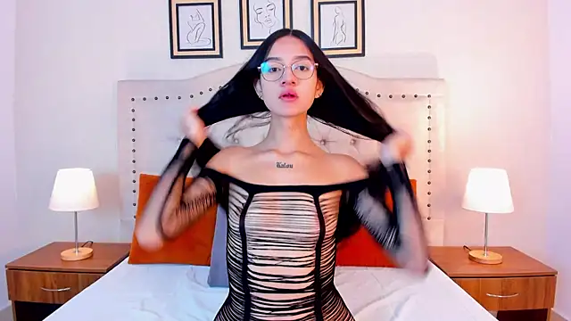 Snapshot of sara_stonems chatting on 02/12/26, 12:33 sara stonems online show from 02/12/26, 12:33