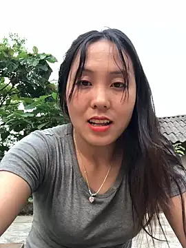 Snapshot of bae-asian chatting on 04/16/26, 10:05 bae-asian online show from 04/16/26, 10:05