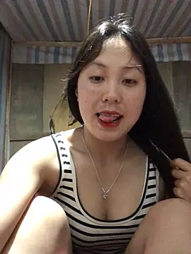 Snapshot of bae-asian chatting on 04/22/26, 10:22 bae-asian online show from 04/22/26, 10:22