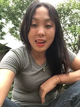 Snapshot of bae-asian chatting on 04/30/26, 10:32 bae-asian online show from 04/30/26, 10:32