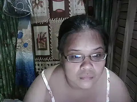 Snapshot of Hotty_babe23 chatting on 05/24/26, 11:59 Hotty babe23 online show from 05/24/26, 11:59