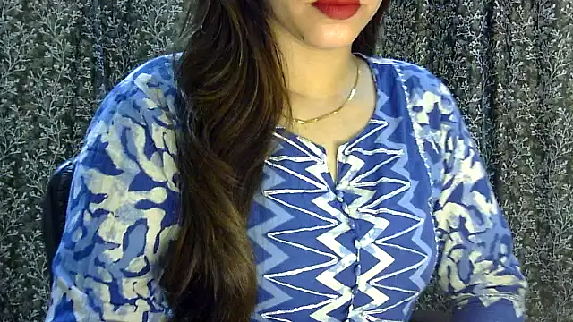 Snapshot of Exotic_tanvi chatting on 05/12/26, 05:37 Exotic tanvi online show from 05/12/26, 05:37