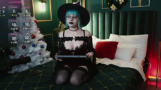 Lilith Vesper online show from 12/17/25, 05:41