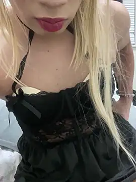 Snapshot of Hornystuff chatting on 04/22/26, 01:52 Hornystuff online show from 04/22/26, 01:52