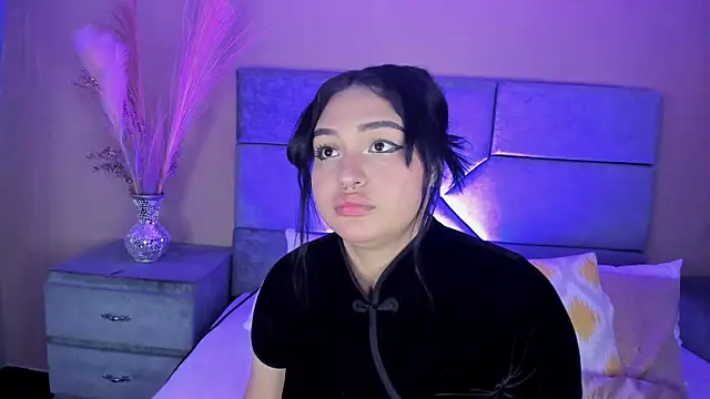 NaomySakura online show from 04/25/26, 08:28