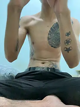 Snapshot of DucMinh_2k chatting on 03/11/26, 02:06 DucMinh 2k online show from 03/11/26, 02:06