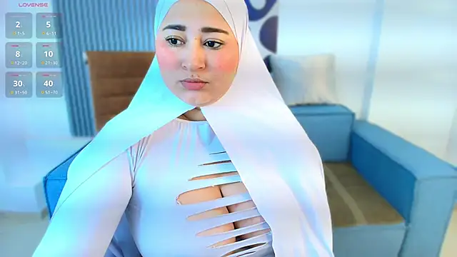 Snapshot of Zalma_eva chatting on 01/10/26, 10:50 Zalma eva online show from 01/10/26, 10:50