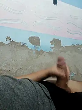 Snapshot of AVALIAminhaPika chatting on 02/09/26, 01:31 AVALIAminhaPika online show from 02/09/26, 01:31